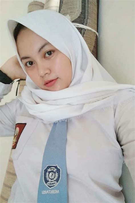 jilbab sma ngentot|Jilbab Sma Porn Videos 